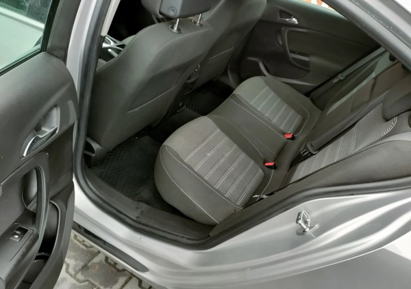 Opel Insignia cena 24900 przebieg: 270000, rok produkcji 2010 z Strzelce Krajeńskie małe 56